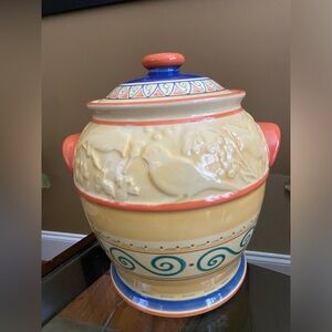 Pfaltzgraff Villa Della Luna Bird Seed Crock Rare NWT